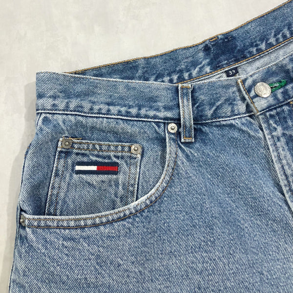 Vintage Tommy Hilfiger Denim Shorts (31)