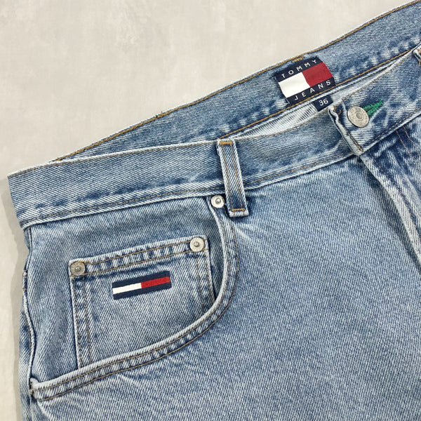 Vintage Tommy Hilfiger Denim Shorts (36)