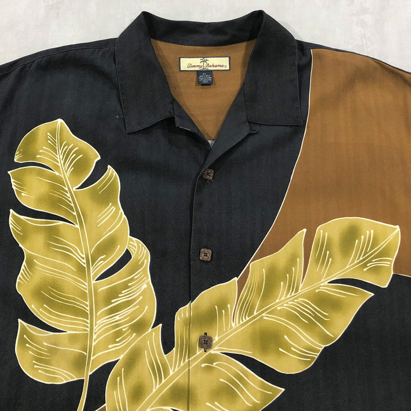 Tommy Bahama Hawaiian Shirt (XL)