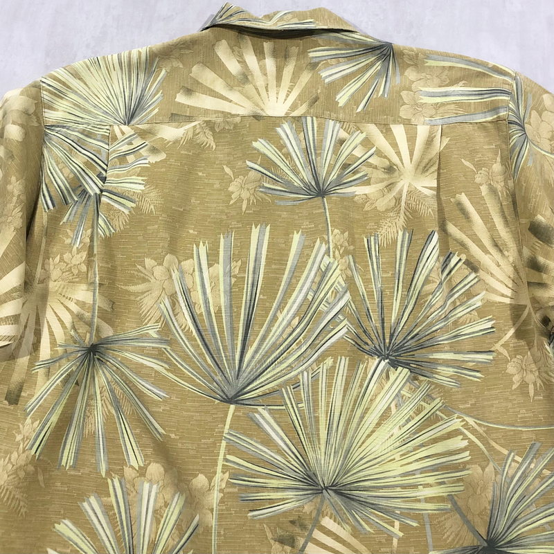 Tommy Bahama Hawaiian Shirt (L)