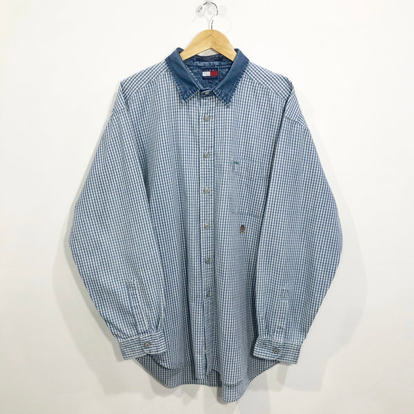 Vintage Tommy Hilfiger Denim Shirt Lion Crest Logo (XL/BIG-2XL)