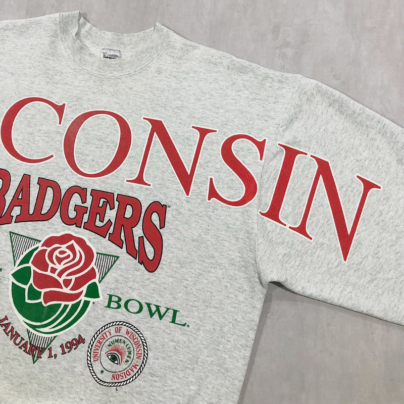 Vintage Fruit of the Loom Sweatshirt 1994 Wisconsin Uni Badgers USA (XL)