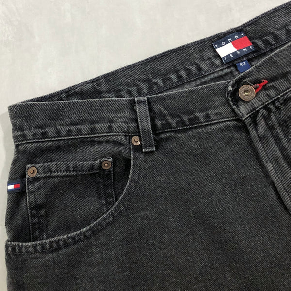Vintage Tommy Hilfiger Denim Shorts (39)