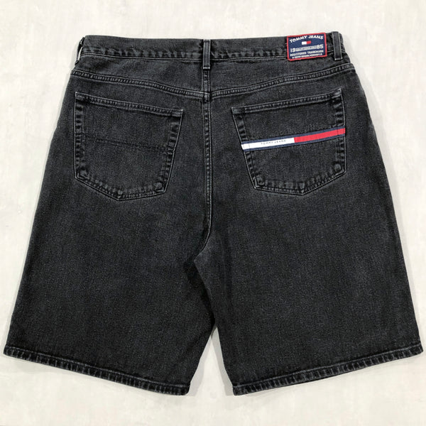 Vintage Tommy Hilfiger Denim Shorts (39)