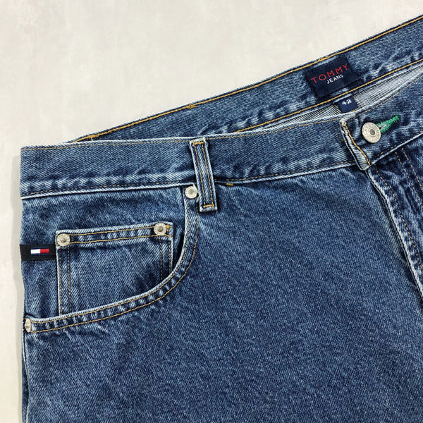 Vintage Tommy Hilfiger Denim Shorts (41)