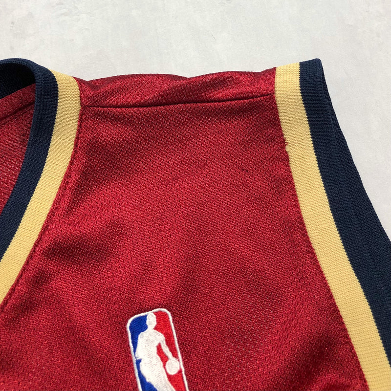 Vintage Medium Nike Team Cleveland Cavaliers Lebron James 23 Stitched Jersey
