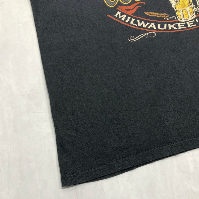 Vintage T-Shirt 1994 Cold Beer Milwaukee's Finest USA (XL)