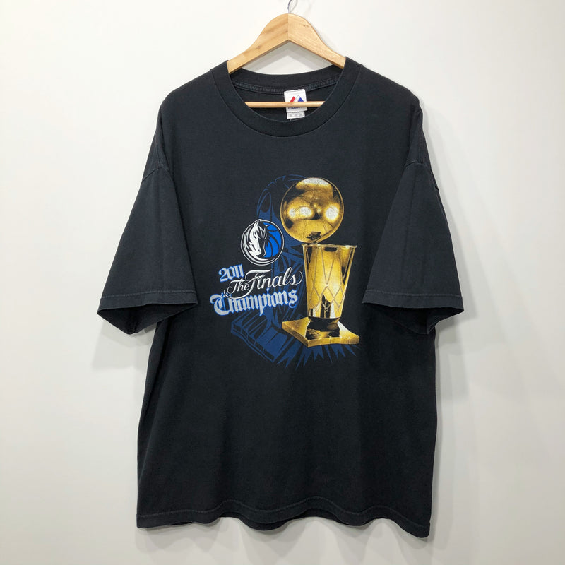 Majestic T-Shirt 2011 NBA Champions Dallas Mavericks (2XL/TALL)