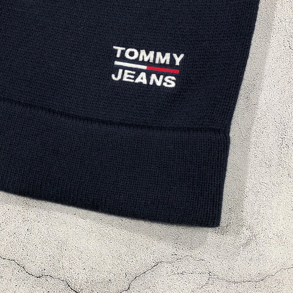 Vintage Tommy Jeans Knit Sweater (M)