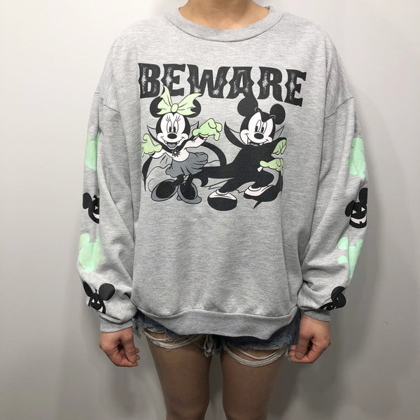 Disney Sweatshirt Mickey & Minnie Beware (W/L)