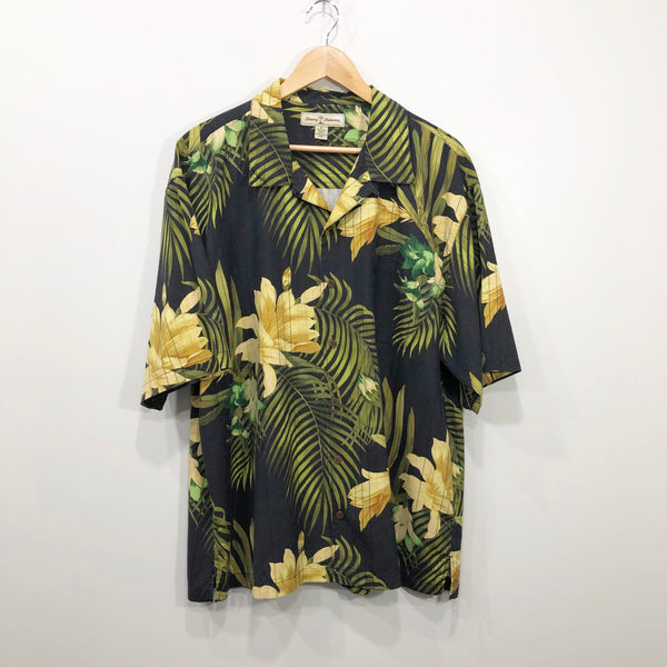 Vintage Tommy Bahama Hawaiian Shirt (XL)