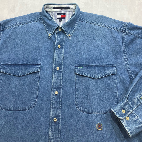 Vintage Tommy Hilfiger Denim Shirt Lion Crest Logo (XL/TALL)