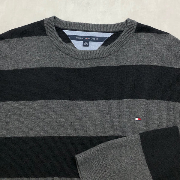 Tommy Hilfiger Knit Sweater (XL)