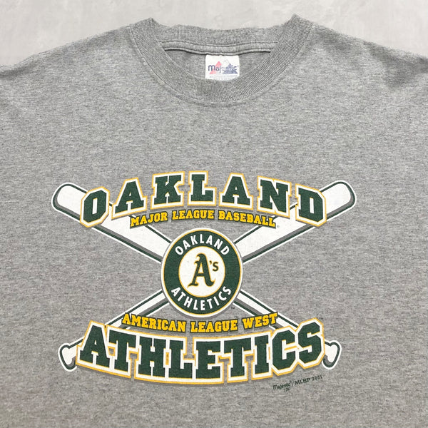 Vintage Majestic T-Shirt 2001 MLB Oakland Athletics (2XL/TALL)