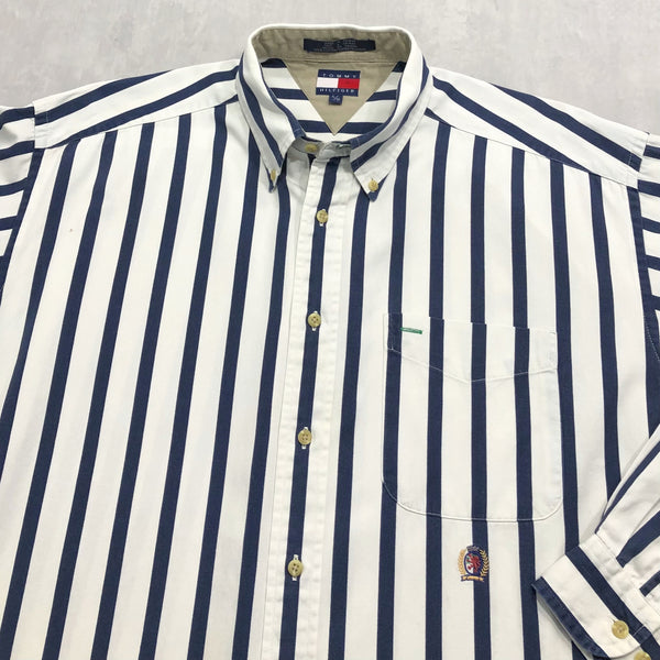 Vintage Tommy Hilfiger Shirt Lion Crest Logo (L/BIG-XL)