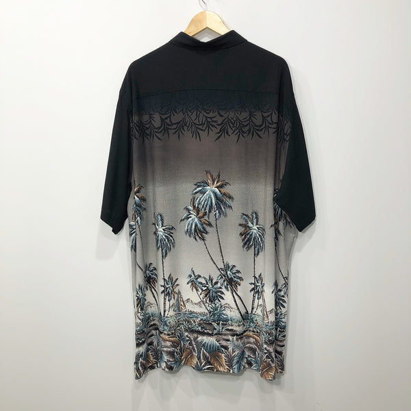 Hawaiian Shirt (2XL/TALL)