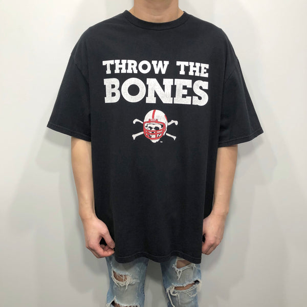 Adidas T-Shirt Huskers Throw The Bones (XL)